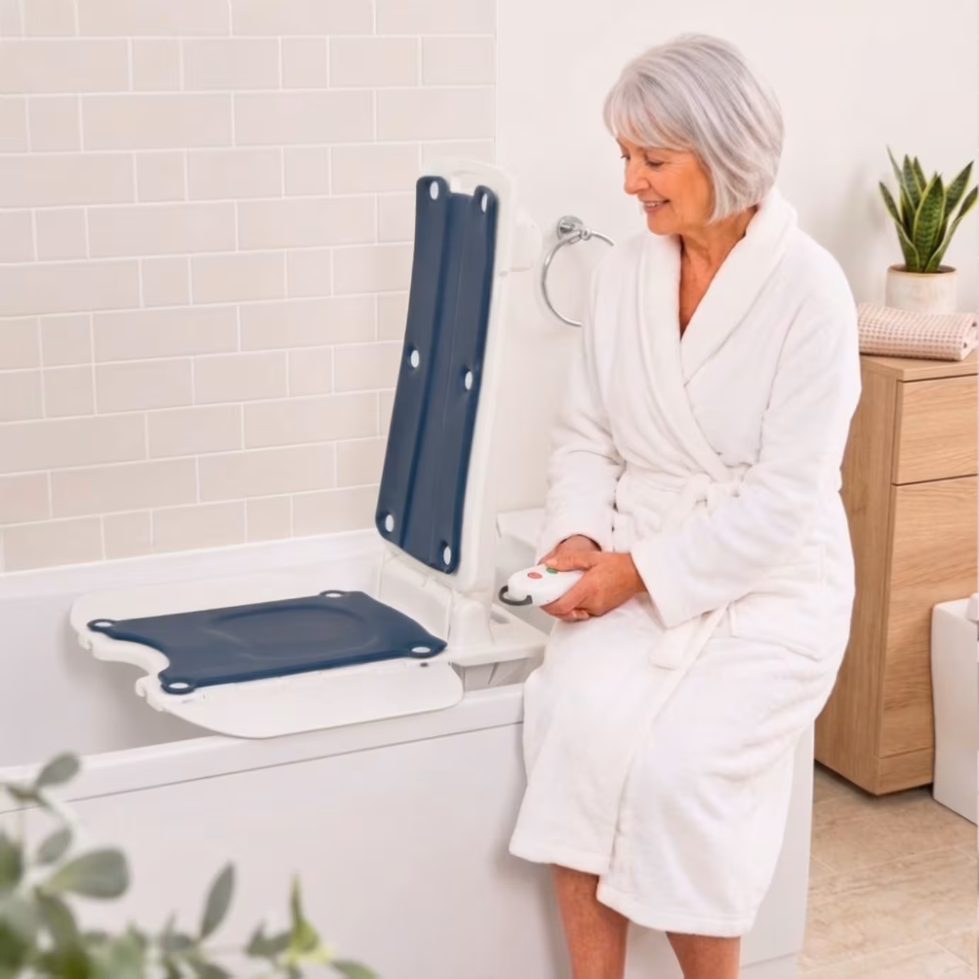 Bathlift - Image 4